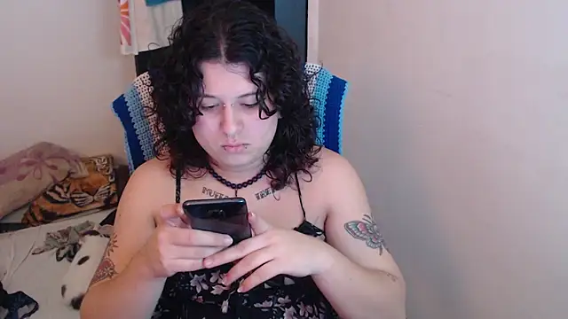 Snapshot of Smoke_trip_Alicia chatting on 01.31.26 Smoke trip Alicia online show from 01.31.26