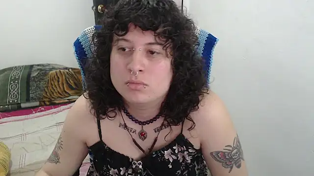 Snapshot of Smoke_trip_Alicia chatting on 02.13.26 Smoke trip Alicia online show from 02.13.26