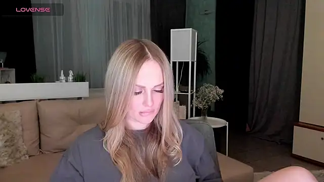 Libby Nora online show from 02.08.25