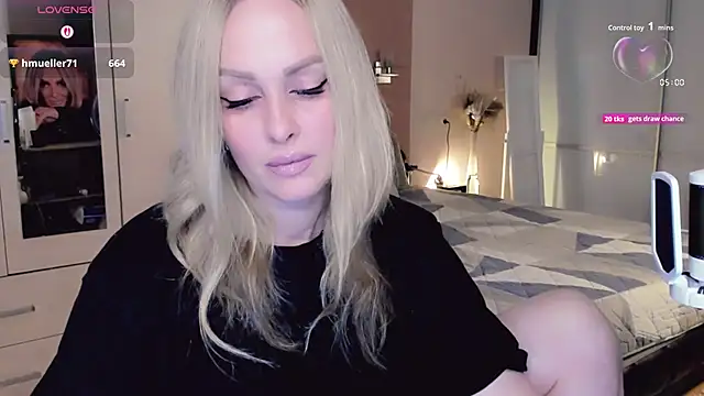 Libby Nora online show from 10.28.25