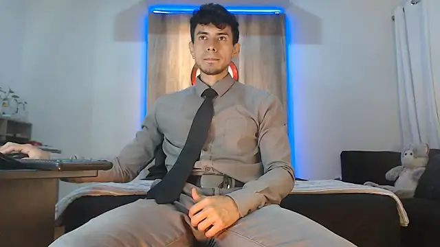 Andrew 4  online show from 10.21.25