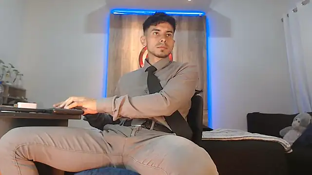 Andrew 4  online show from 10.31.25