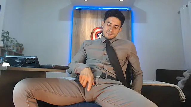 Andrew 4  online show from 11.13.25