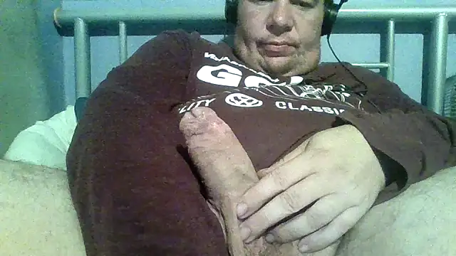 thickdick12331 online show from 10.27.25