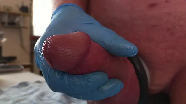 Snapshot of NylonHype chatting on 01.01.25 NylonHype online show from 01.01.25