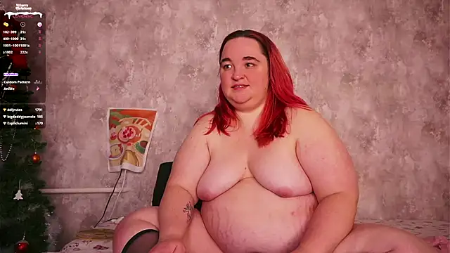 Snapshot of Evelively chatting on 12.26.24 Evelively online show from 12.26.24