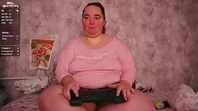 Snapshot of Evelively chatting on 12.27.24 Evelively online show from 12.27.24