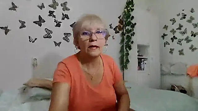 Ghertrude52 online show from 09.16.25