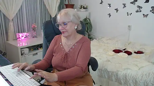 Ghertrude52 online show from 10.05.25