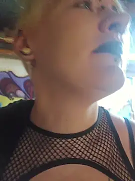 PinkTheHawk online show from 10.25.25