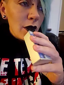 PinkTheHawk online show from 04.02.26