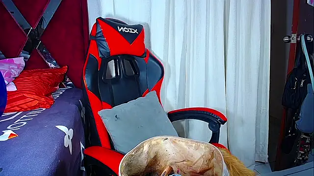 Snapshot of DanisaBrown chatting on 01.14.26 DanisaBrown online show from 01.14.26