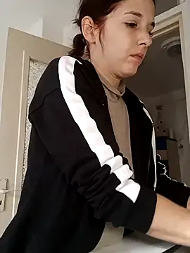 SexxyLety online show from 12.30.24