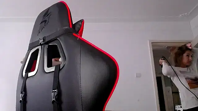 SexxyLety online show from 09.18.25