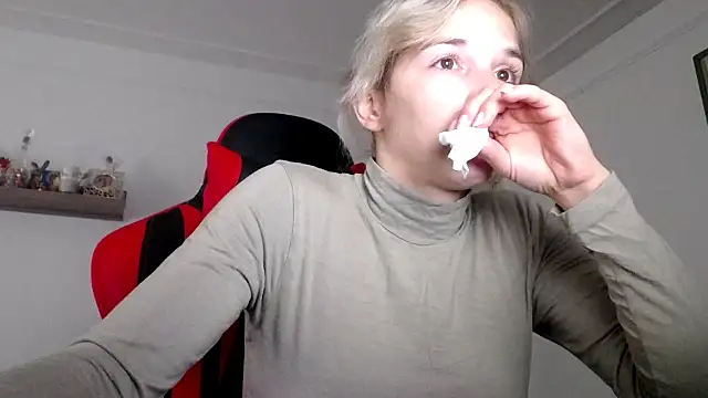 SexxyLety online show from 10.18.25