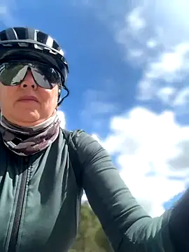 Snapshot of emma_tour chatting on 11.29.25 emma tour online show from 11.29.25