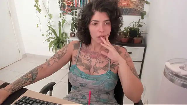 TaliMajesty online show from 09.28.25