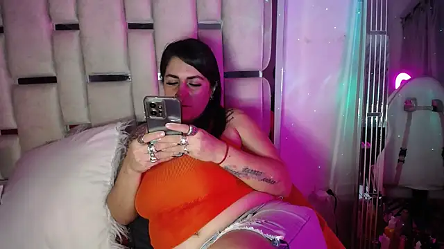 chelaqueen  online show from 03.21.25