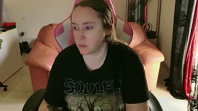 kisicaxx online show from 01.26.25