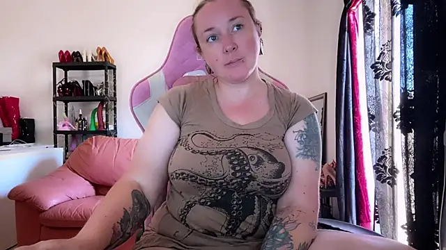 kisicaxx online show from 09.21.25