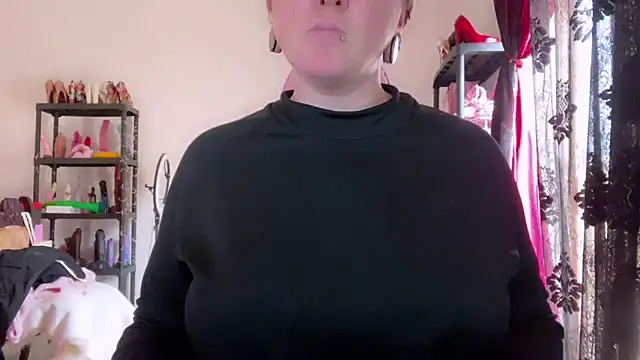 Snapshot of kisicaxx chatting on 02.05.26 kisicaxx online show from 02.05.26