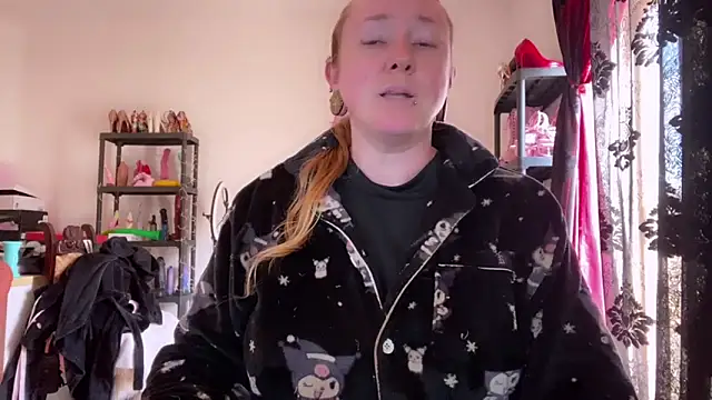 Snapshot of kisicaxx chatting on 02.20.26 kisicaxx online show from 02.20.26