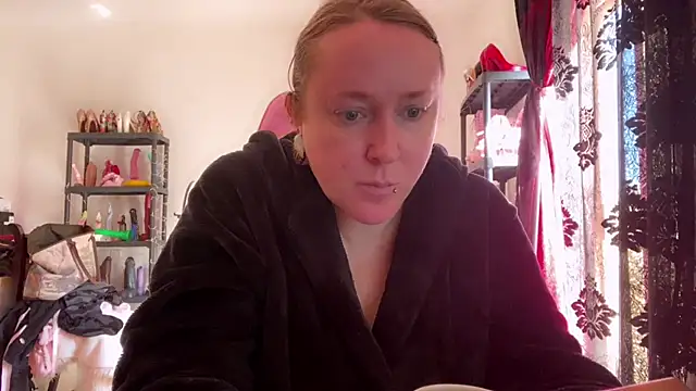 Snapshot of kisicaxx chatting on 02.24.26 kisicaxx online show from 02.24.26