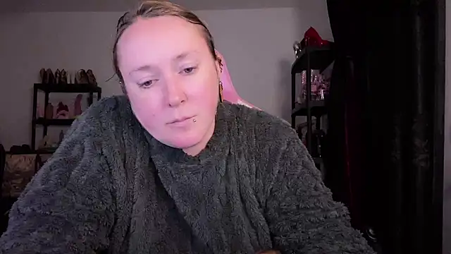 Snapshot of kisicaxx chatting on 02.27.26 kisicaxx online show from 02.27.26