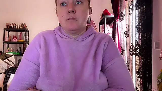 Snapshot of kisicaxx chatting on 03.03.26 kisicaxx online show from 03.03.26