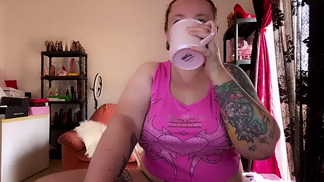 kisicaxx online show from 05.17.26