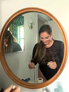 lovely beast online show from 10.14.25