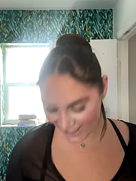 lovely beast online show from 10.23.25