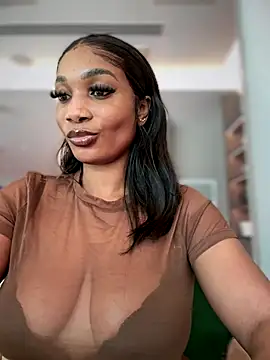   Nessa   online show from 10.25.25