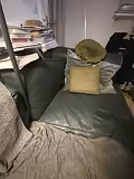 briochin online show from 10.17.25