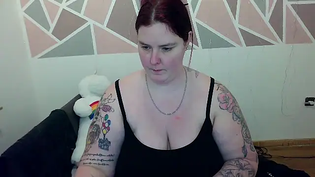 Snapshot of JoyceKyra91 chatting on 02.12.25 JoyceKyra91 online show from 02.12.25