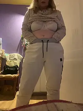 Snapshot of Irina2909@xh chatting on 02.10.26 Irina2909xh online show from 02.10.26