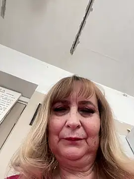 Snapshot of Irina2909@xh chatting on 02.11.26 Irina2909xh online show from 02.11.26