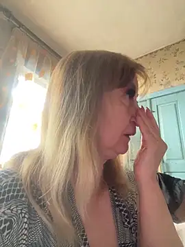 Snapshot of Irina2909@xh chatting on 02.15.26 Irina2909xh online show from 02.15.26