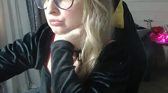 RubiLakros online show from 02.14.25