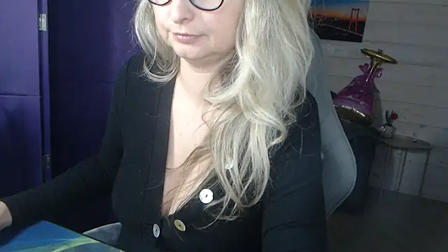 RubiLakros online show from 05.12.26