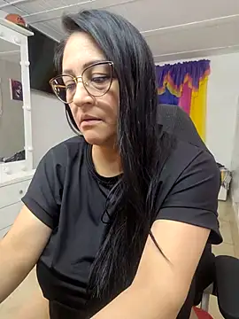 Snapshot of Ameliarizo chatting on 02.21.26 Ameliarizo online show from 02.21.26