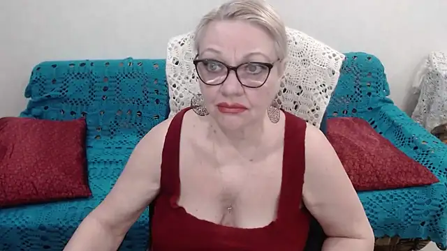 Snapshot of xHoneyLadyx chatting on 05.14.26 xHoneyLadyx online show from 05.14.26