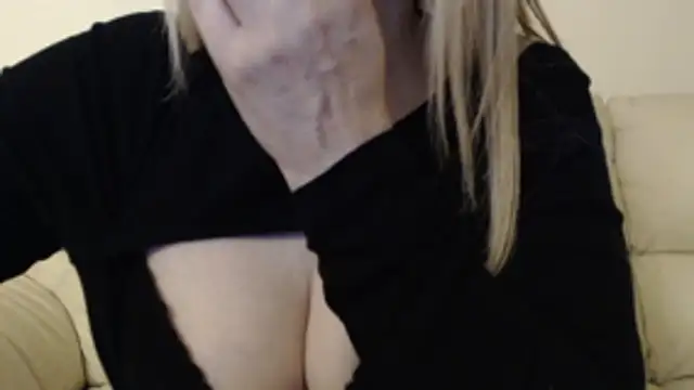 Snapshot of Tathiana chatting on 02.09.26 Tathiana online show from 02.09.26