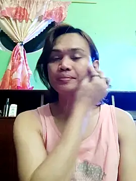 QueenSoreal online show from 10.28.25