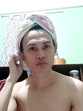 Snapshot of QueenSoreal chatting on 02.11.26 QueenSoreal online show from 02.11.26