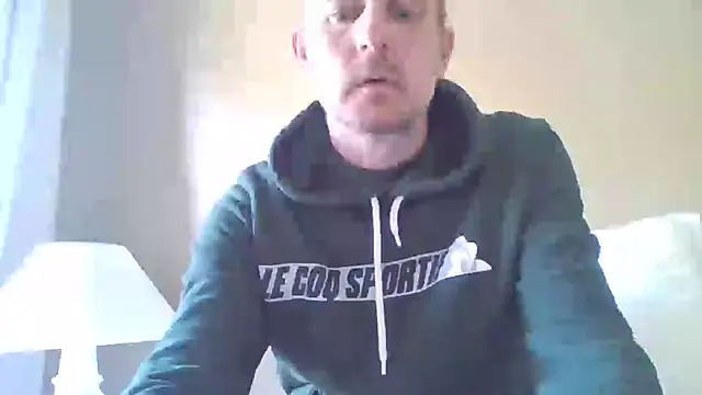 Snapshot of verylargecock chatting on 09.12.25 verylargecock online show from 09.12.25