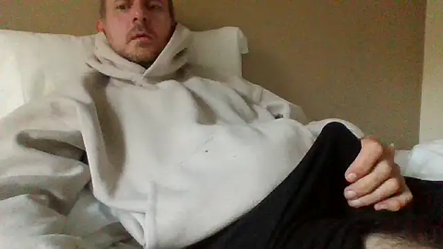 Snapshot of verylargecock chatting on 09.13.25 verylargecock online show from 09.13.25