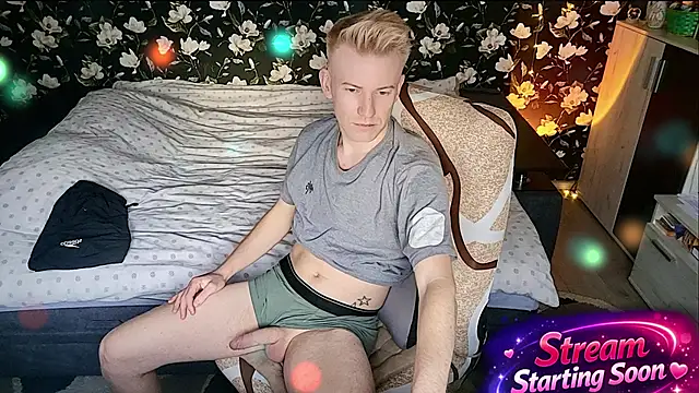 Vuitton online show from 04.24.26