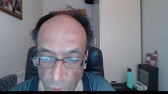 Snapshot of rauncher1 chatting on 02.14.26 rauncher1 online show from 02.14.26