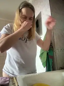 Snapshot of Susanel chatting on 02.17.25 Susanel online show from 02.17.25